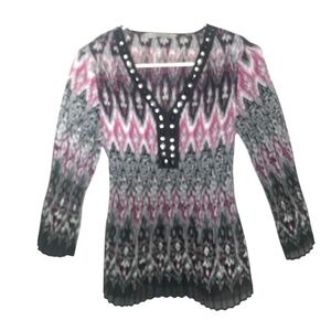 Larry Levine V-Neck Top • Long Sleeve • Pink Black Gray Ikat Print Stretchy